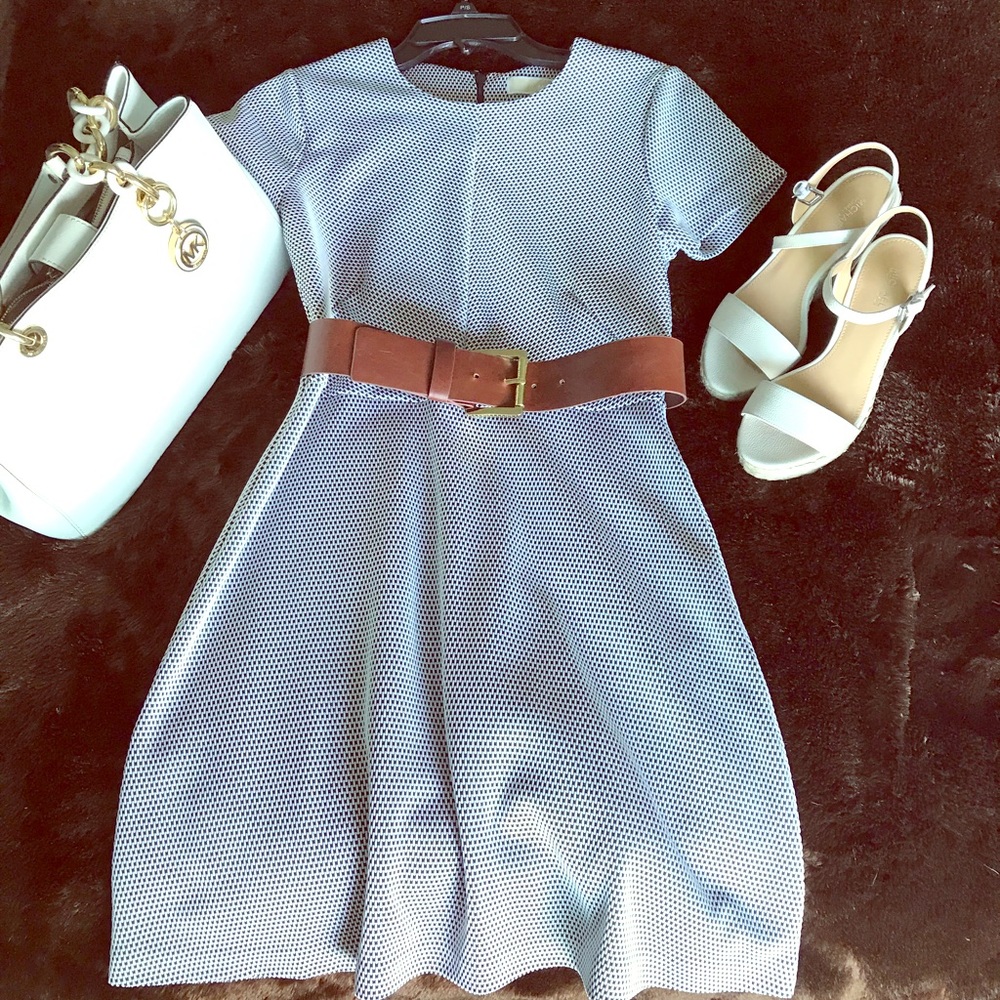 Lovely MK dress in Black & White!